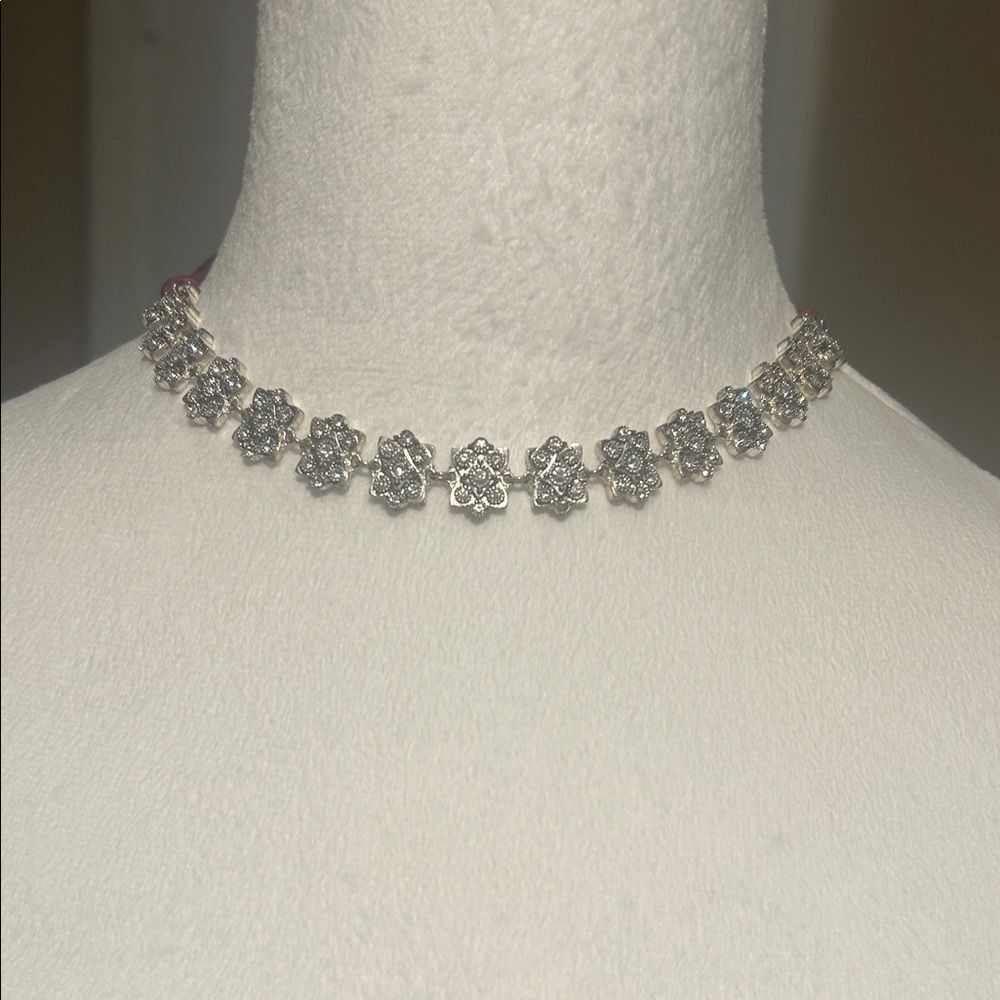 Vintage 90s Y2K Silver Rhinestone Floral Necklace Choker Elegant Statement